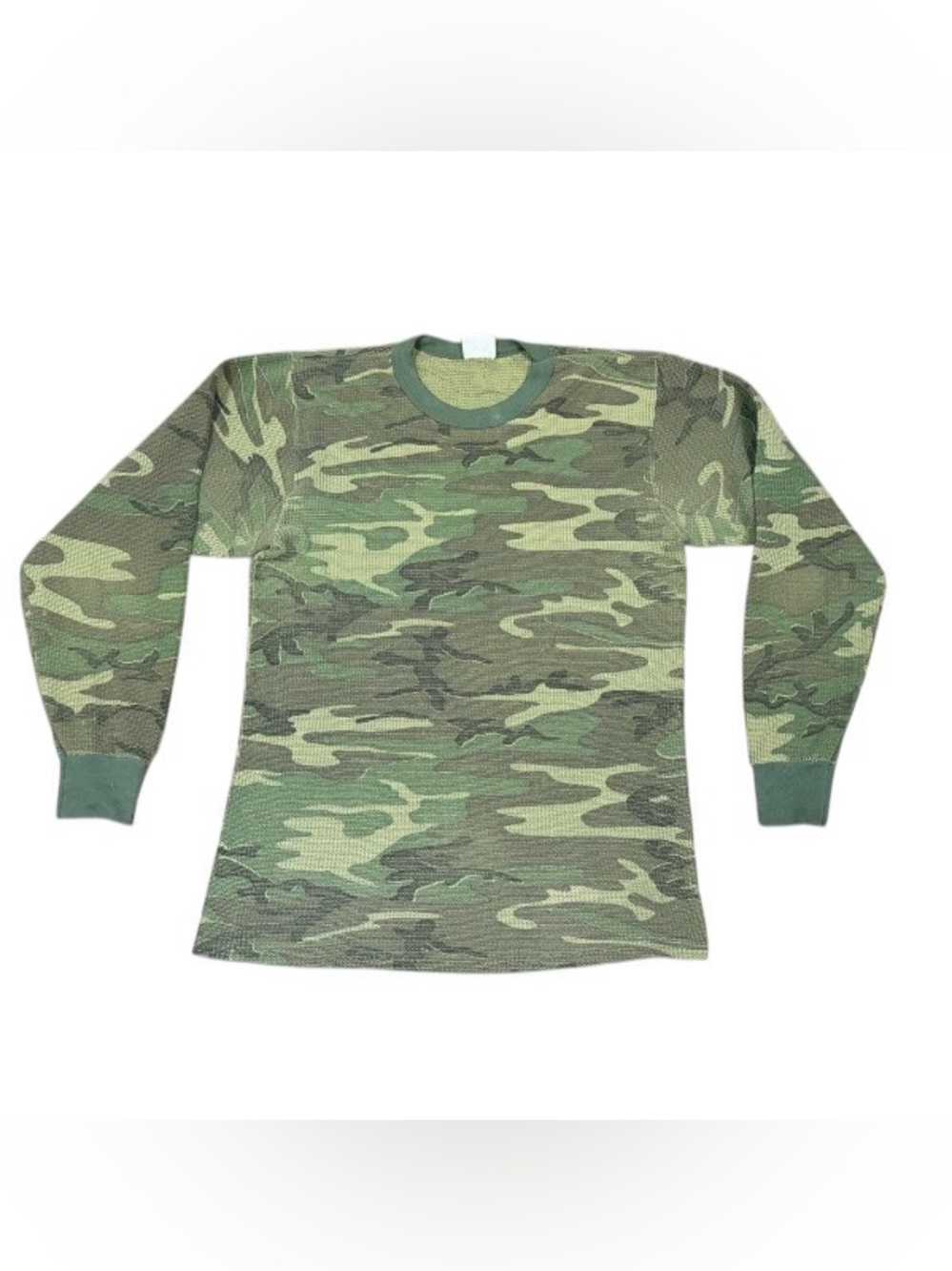 Men’s vintage-style camouflage thermal long-sleeve crewneck shirt size medium